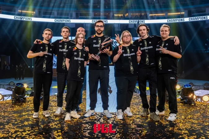 Team Spirit - HOTU