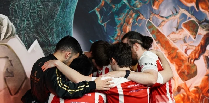 Team Heroic - Yakult Brothers Team Heroic - Yakult Brothers