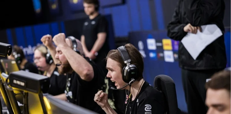 Aurora - Team Spirit