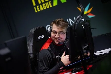 MOUZ - The MongolZ