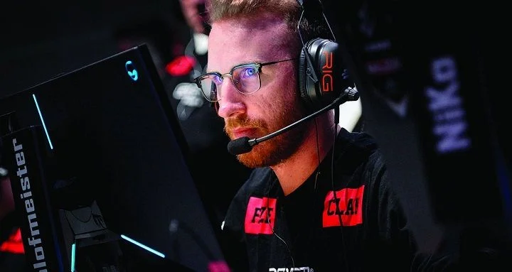 FaZe - Astralis. Прогноз и ставки на CS:GO (15.03.2018) FaZe - Astralis. Прогноз и ставки на CS:GO (15.03.2018)