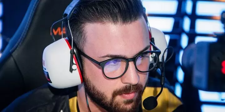 Heroic - Kinguin. Прогноз и ставки на CS:GO (31.03.2018) Heroic - Kinguin. Прогноз и ставки на CS:GO (31.03.2018)