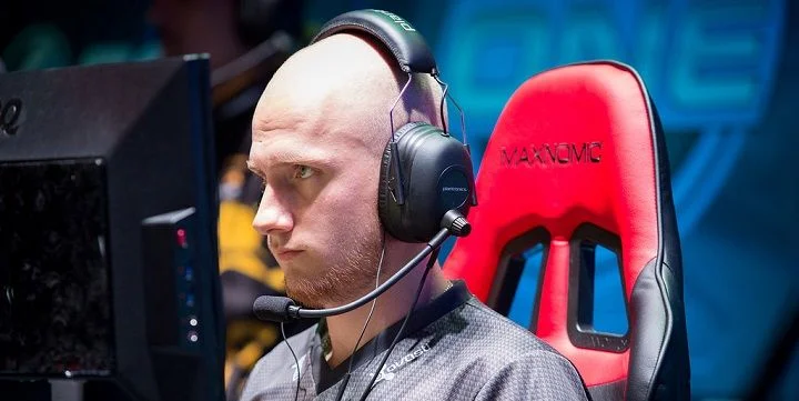 Fnatic - Gambit. Прогноз и ставки на CS:GO (03.04.2018) Fnatic - Gambit. Прогноз и ставки на CS:GO (03.04.2018)