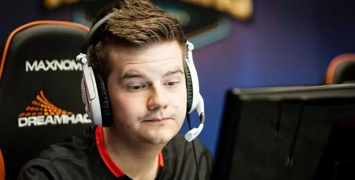 Astralis - Spaces. Прогнозы и ставки на CS:GO (10.04.2018) Astralis - Spaces. Прогнозы и ставки на CS:GO (10.04.2018)