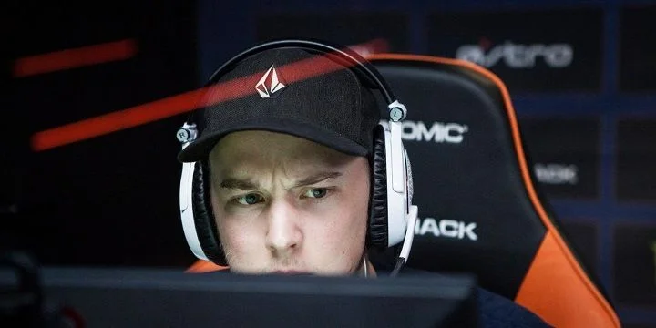 EnVyUs - BIG. Прогнозы и ставки на CS:GO (14.04.2018) EnVyUs - BIG. Прогнозы и ставки на CS:GO (14.04.2018)