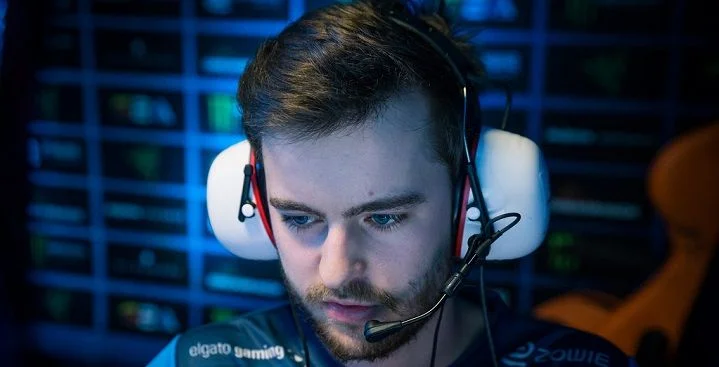 Cloud9 - G2. Прогнозы и ставки на CS:GO (18.04.2018) Cloud9 - G2. Прогнозы и ставки на CS:GO (18.04.2018)