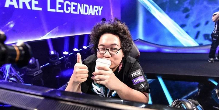 Flash Wolves - G-Rex Flash Wolves - G-Rex