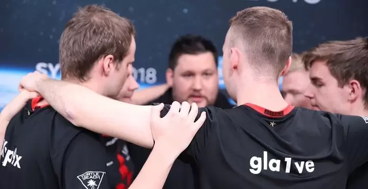 Astralis - Fnatic. Прогноз и ставки на CS:GO (03.05.2018) Astralis - Fnatic. Прогноз и ставки на CS:GO (03.05.2018)