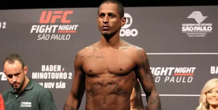 Джонни Эдуардо - Натаниэль Вуд. Прогноз и ставки на UFC (02.06.2018) Джонни Эдуардо - Натаниэль Вуд. Прогноз и ставки на UFC (02.06.2018)