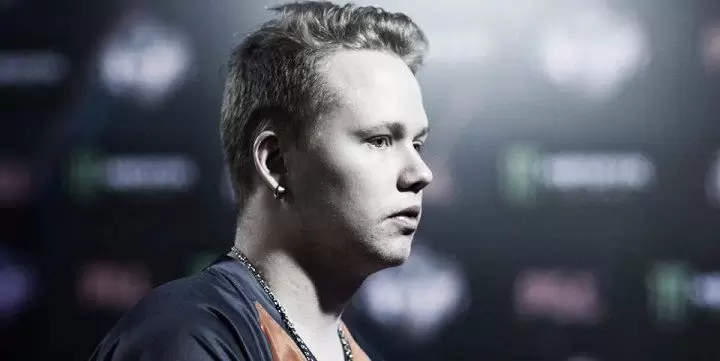 FaZe Clan - Mousesports. Прогноз и ставки на CS:GO (17.06.2018) FaZe Clan - Mousesports. Прогноз и ставки на CS:GO (17.06.2018)