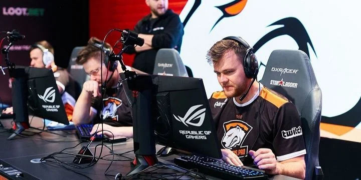 Virtus.pro - NOBO. Прогноз и ставки на CS:GO (27.06.2018)