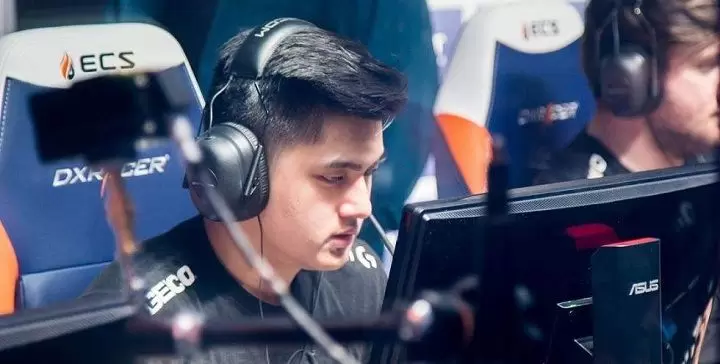 Cloud9 - MiBR. Прогноз и ставки на CS:GO (24.07.2018) Cloud9 - MiBR. Прогноз и ставки на CS:GO (24.07.2018)