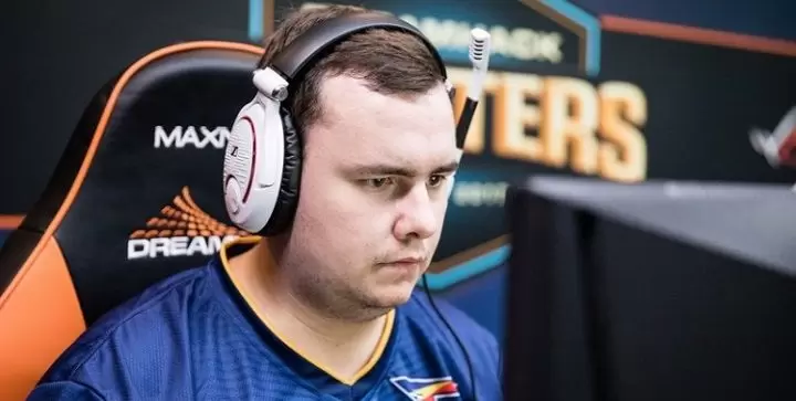 FaZe Clan - OpTic Gaming. Прогноз на CS:GO (30.08.2018) FaZe Clan - OpTic Gaming. Прогноз на CS:GO (30.08.2018)