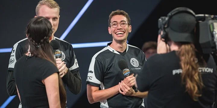 Team Solomid - 100 Thieves Team Solomid - 100 Thieves