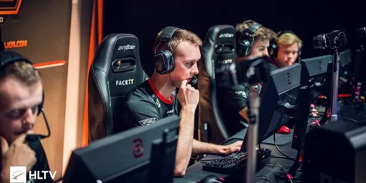Natus Vincere - Astralis. Прогноз на CS:GO (12.09.2018) Natus Vincere - Astralis. Прогноз на CS:GO (12.09.2018)
