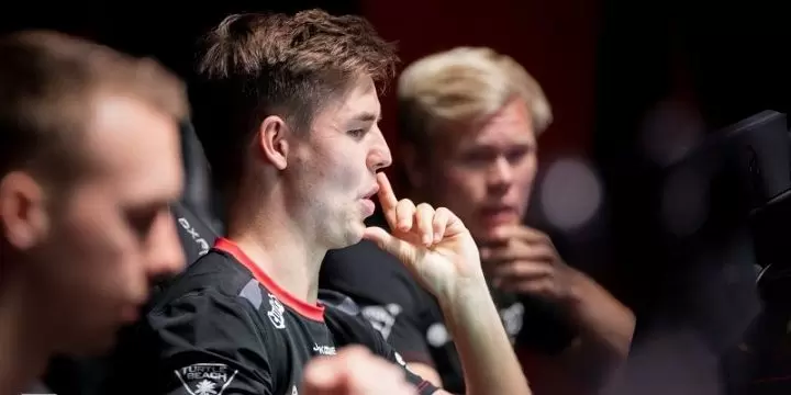 Astralis - FaZe Clan. Прогноз на CS:GO (21.09.2018) Astralis - FaZe Clan. Прогноз на CS:GO (21.09.2018)