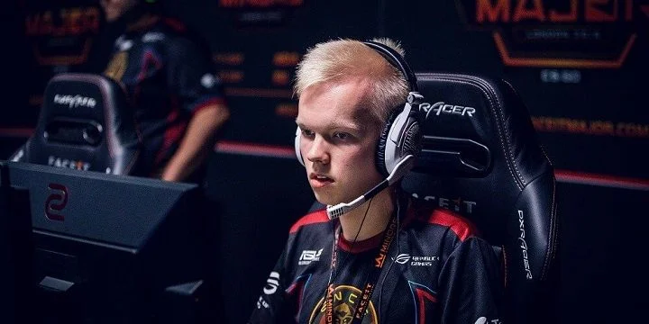 ENCE - BIG. Прогноз на CS:GO (12.10.2018) ENCE - BIG. Прогноз на CS:GO (12.10.2018)