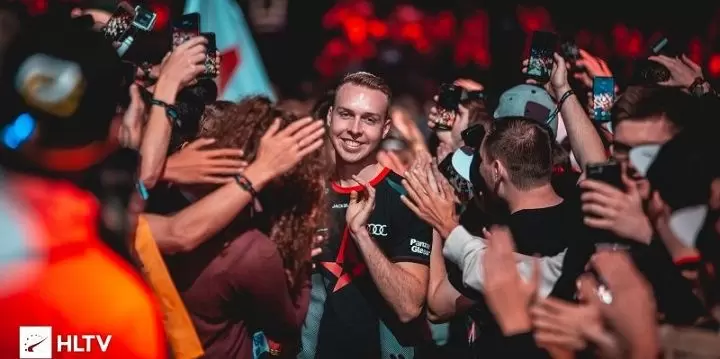 Natus Vincere - Astralis. Прогноз на CS:GO (20.10.2018) Natus Vincere - Astralis. Прогноз на CS:GO (20.10.2018)