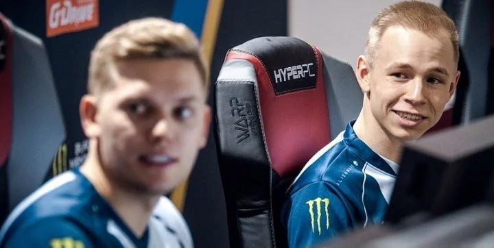 Liquid - North