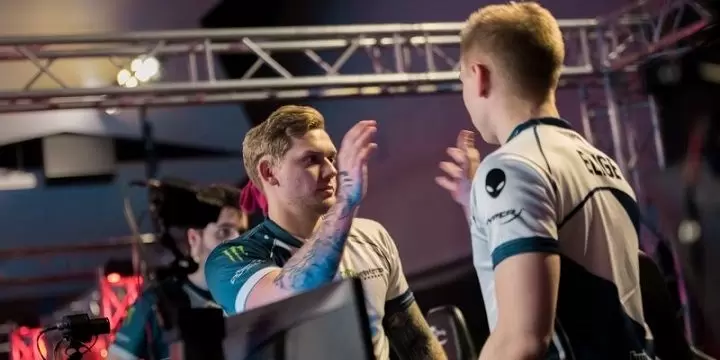 Liquid - BIG. Прогноз на CS:GO (01.12.2018) Liquid - BIG. Прогноз на CS:GO (01.12.2018)