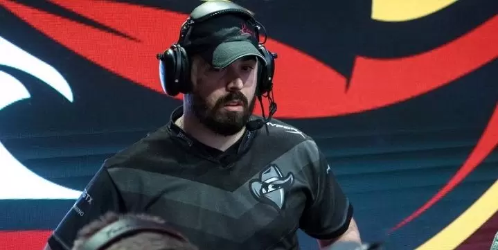 Renegades - Hellraisers. Прогноз на CS:GO (04.12.2018) Renegades - Hellraisers. Прогноз на CS:GO (04.12.2018)