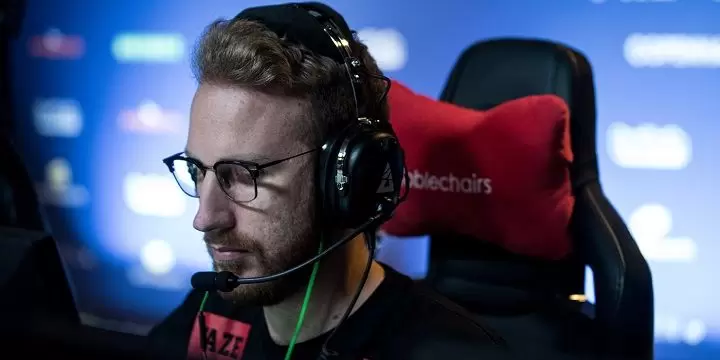 FaZe Clan - Cloud9. Прогноз на CS:GO (25.01.2019) FaZe Clan - Cloud9. Прогноз на CS:GO (25.01.2019)