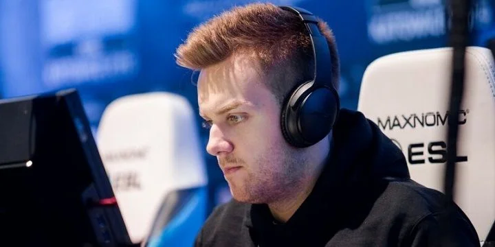FaZe Clan - compLexity. Прогноз на CS:GO (23.02.2019) FaZe Clan - compLexity. Прогноз на CS:GO (23.02.2019)