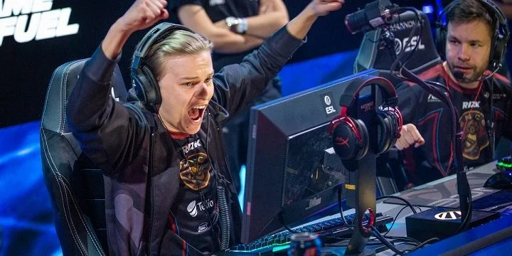 ENCE - Vitality. Прогноз на матч CS:GO (31.03.2019) ENCE - Vitality. Прогноз на матч CS:GO (31.03.2019)