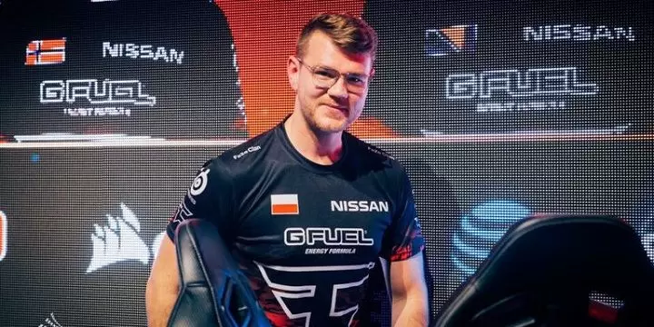 FaZe Clan - Renegades. Прогноз на матч CS:GO (02.07.2019) FaZe Clan - Renegades. Прогноз на матч CS:GO (02.07.2019)