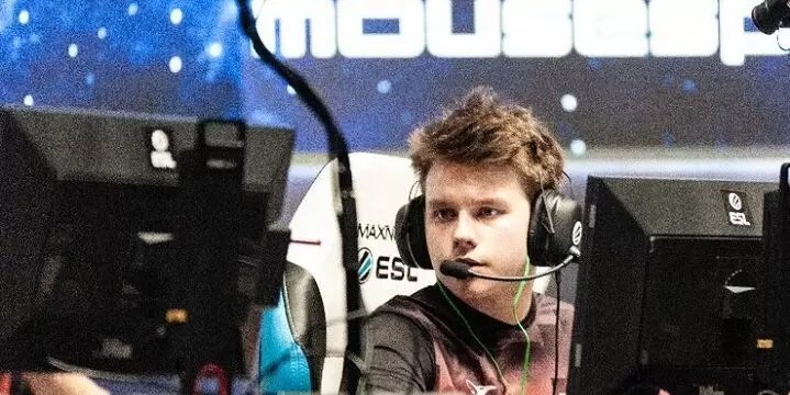 FaZe Clan - Mousesports. Прогноз на матч CS:GO (03.07.2019) FaZe Clan - Mousesports. Прогноз на матч CS:GO (03.07.2019)