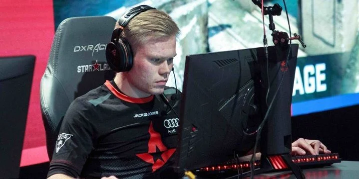 Astralis - Fnatic Astralis - Fnatic