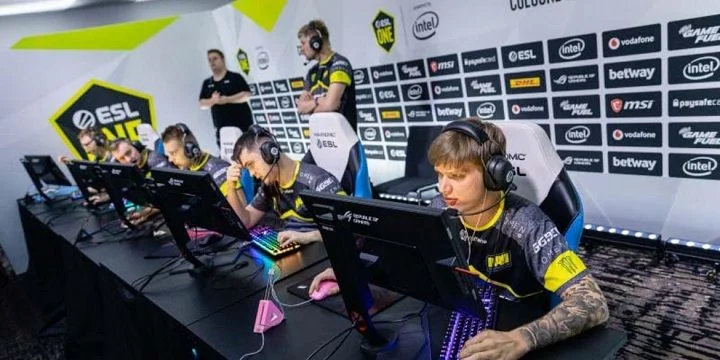 Mousesports - Na'Vi. Прогноз на матч CS:GO (04.07.2019)