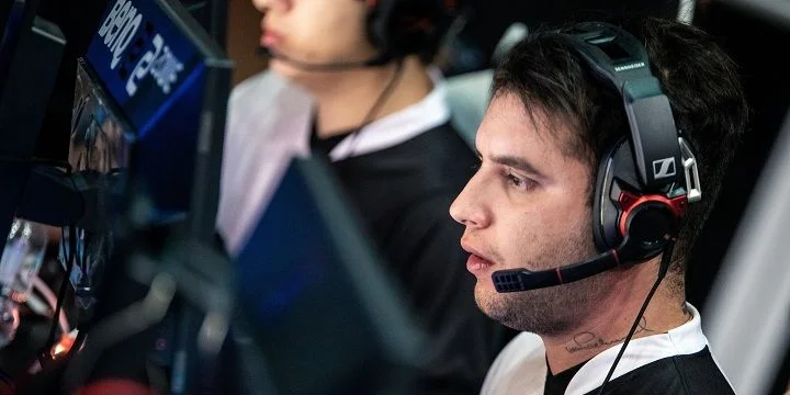 INTZ - Sharks. Прогноз на матч CS:GO (19.07.2019) INTZ - Sharks. Прогноз на матч CS:GO (19.07.2019)