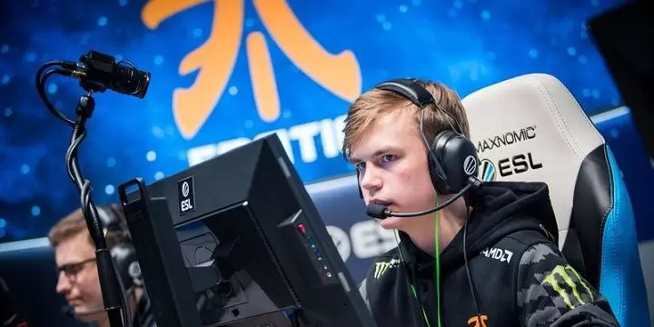 Fnatic - CR4ZY. Прогноз на матч CS:GO (20.07.2019) Fnatic - CR4ZY. Прогноз на матч CS:GO (20.07.2019)