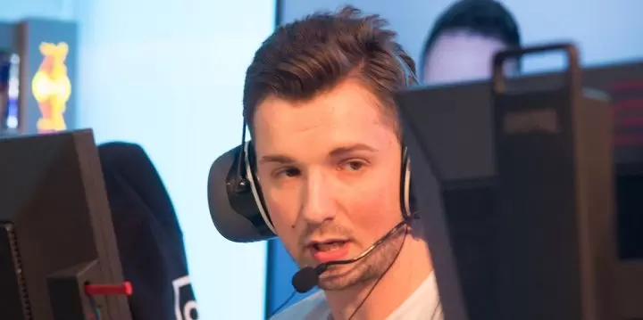 North - CR4ZY. Прогноз на матч CS:GO (21.07.2019) North - CR4ZY. Прогноз на матч CS:GO (21.07.2019)