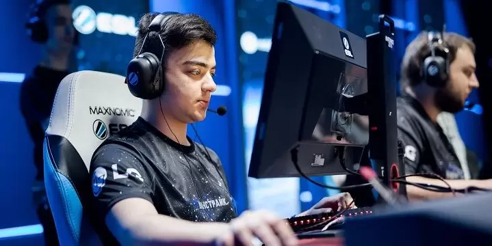 Winstrike - Gambit Youngsters. Прогноз на матч CS:GO (1 августа 2019 года) Winstrike - Gambit Youngsters. Прогноз на матч CS:GO (1 августа 2019 года)