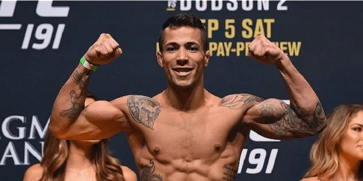 Хоаким Сильва — Насрат Хакпараст. Прогноз на UFC (3 августа 2019 года) Хоаким Сильва — Насрат Хакпараст. Прогноз на UFC (3 августа 2019 года)