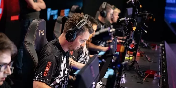 CR4ZY — Grayhound. Прогноз на матч CS:GO (23 августа 2019 года) CR4ZY — Grayhound. Прогноз на матч CS:GO (23 августа 2019 года)