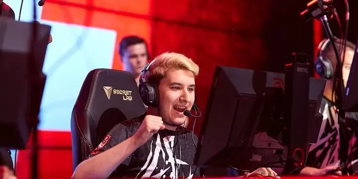 Na'Vi — CR4ZY. Прогноз на матч CS:GO (1 сентября 2019 года) Na'Vi — CR4ZY. Прогноз на матч CS:GO (1 сентября 2019 года)
