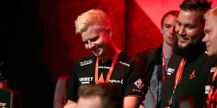 Astralis — Liquid. Прогноз на матч CS:GO (6 сентября 2019 года) Astralis — Liquid. Прогноз на матч CS:GO (6 сентября 2019 года)