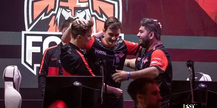 Illuminar — forZe. Прогноз на матч CS:GO (10 сентября 2019 года) Illuminar — forZe. Прогноз на матч CS:GO (10 сентября 2019 года)