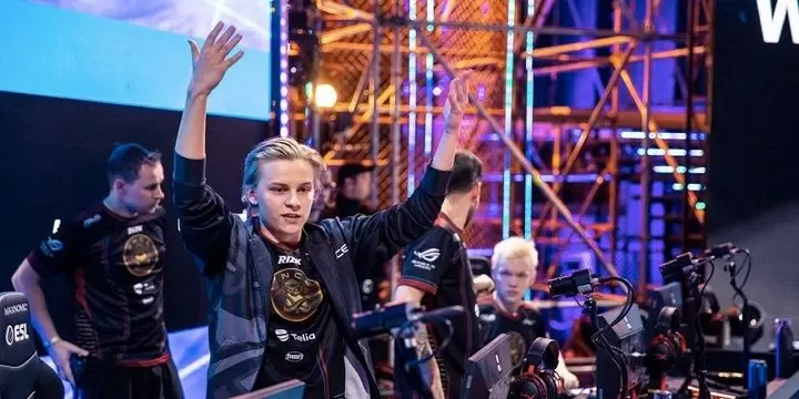 ENCE — forZe. Прогноз на матч CS:GO (13 сентября 2019 года) | ВсеПроСпорт.ру