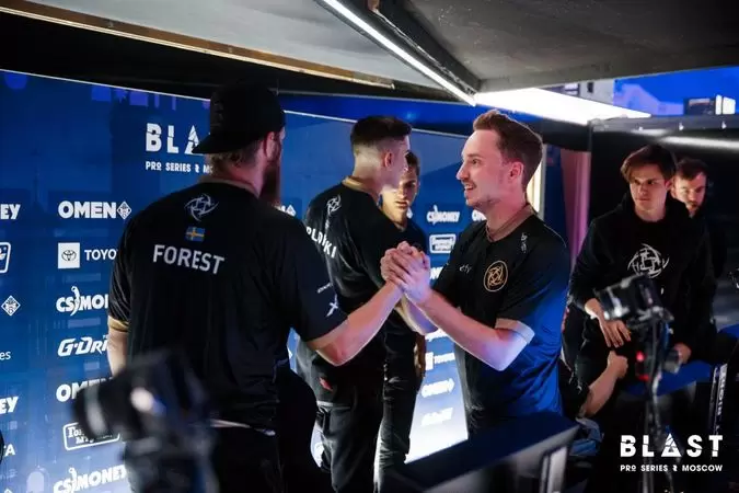 NIP - Virtus.pro. Прогноз на матч CS:GO (21 сентября 2019 года) NIP - Virtus.pro. Прогноз на матч CS:GO (21 сентября 2019 года)