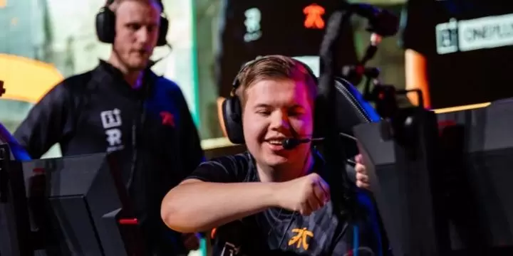 Astralis — Fnatic. Прогноз на матч CS:GO (5 октября 2019 года) Astralis — Fnatic. Прогноз на матч CS:GO (5 октября 2019 года)