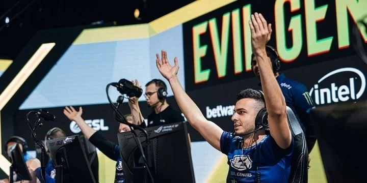 Evil Geniuses — eUnited. Прогноз на матч CS:GO (11 октября 2019 года) Evil Geniuses — eUnited. Прогноз на матч CS:GO (11 октября 2019 года)