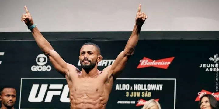 Дейвесон Фигерейдо — Тим Эллиотт. Прогноз на UFC (13 октября 2019 года) Дейвесон Фигерейдо — Тим Эллиотт. Прогноз на UFC (13 октября 2019 года)