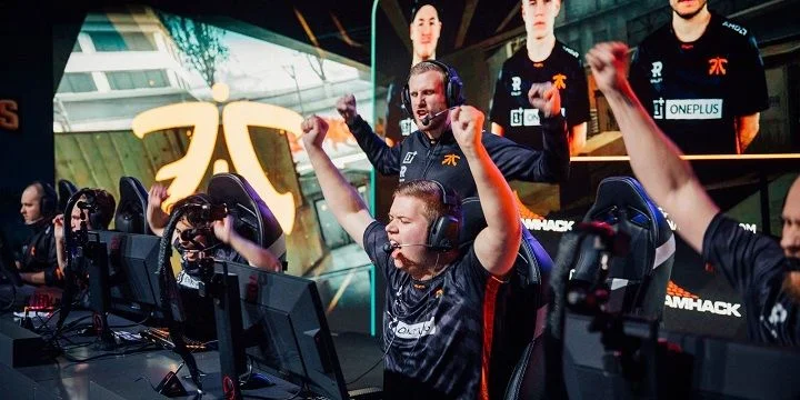 Fnatic — Aristocracy. Прогноз на матч CS:GO (15 октября 2019 года) Fnatic — Aristocracy. Прогноз на матч CS:GO (15 октября 2019 года)
