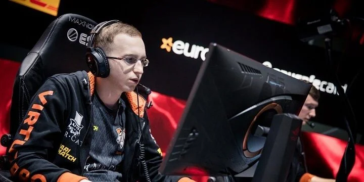 Virtus.pro — Nemiga. Прогноз на матч Dota 2 (10 ноября 2019 года) | ВсеПроСпорт.ру