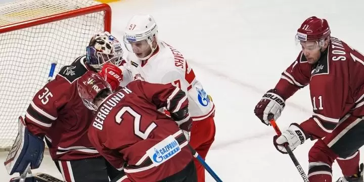 Динамо Рига — Салават Юлаев. Прогноз на матч КХЛ (12 ноября 2019 года)