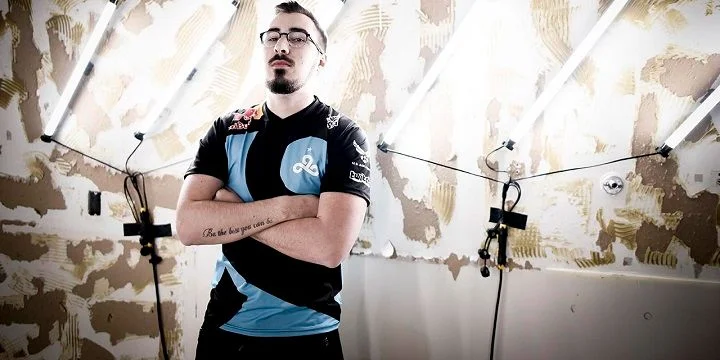 Heretics — Movistar Riders. Прогноз на матч CS:GO (23 ноября 2019 года) Heretics — Movistar Riders. Прогноз на матч CS:GO (23 ноября 2019 года)